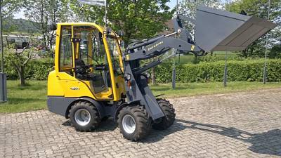 Hoflader/w11mK/w11_mit_kabine_013_1517818334.jpg